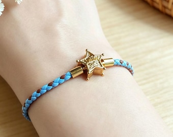 Pulsera con estrella del Sheriff de Toy Story / Pulsera con dije chapada en oro de 14 quilates