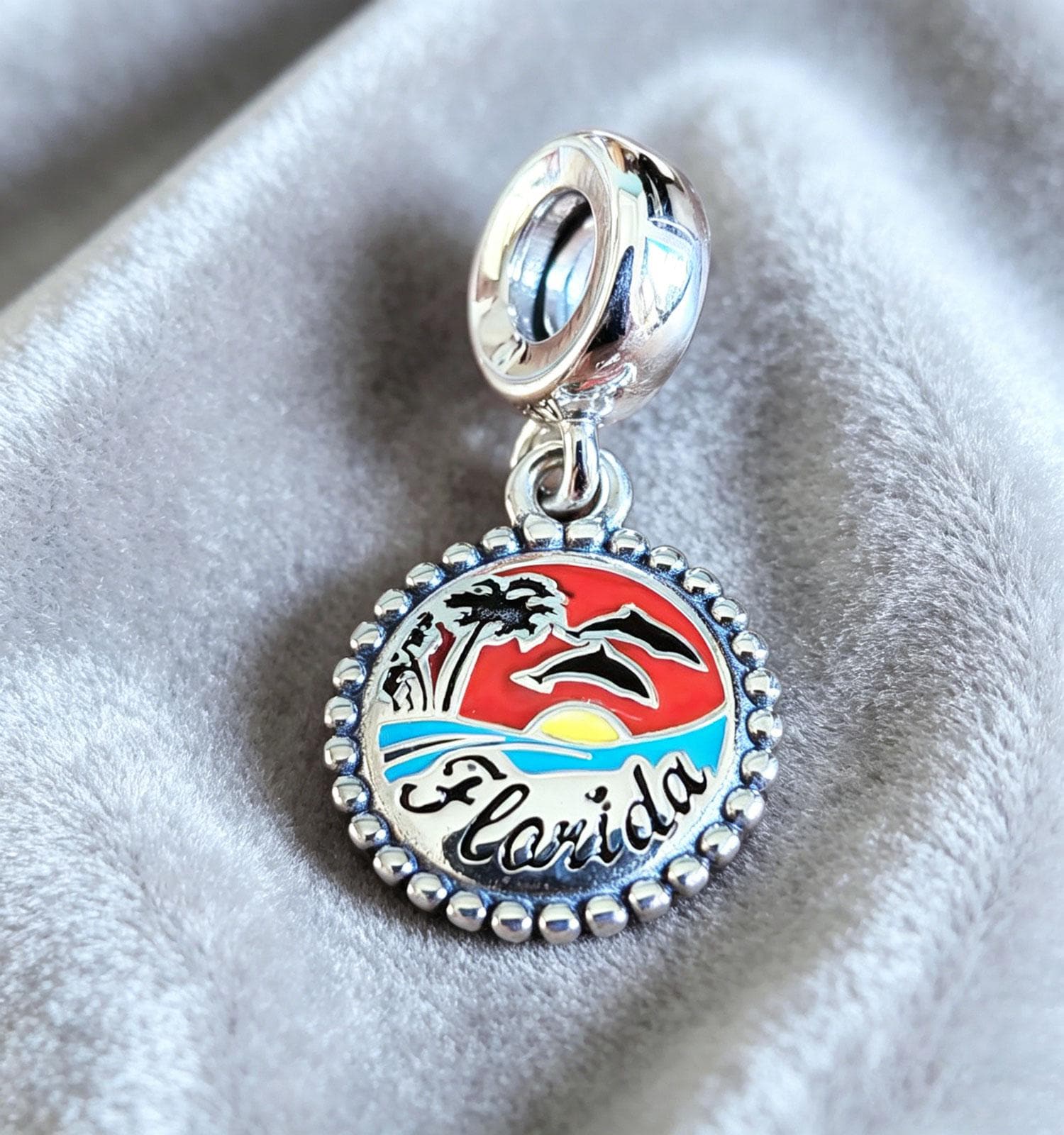 Pandora us charm - Etsy 日本