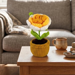 Handmade Crochet Yellow and White Rose in Pot, Amigurumi Potted Flower, Artificial Desk Plant, Mother's Day Gift, Unique Everlasting Decor