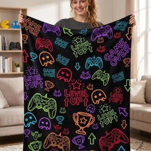 Manta Neon Gamer - Manta de felpa con diseño retro de videojuegos - Decoración para sala de juegos - Regalo para programadores y geeks - Ropa de cama para gamers de alto nivel