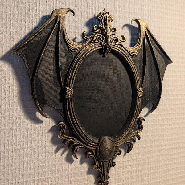 Gothic Bat Photo Frame Dark Halloween Wall Decoration Victorian Witch Mirror Black Gold