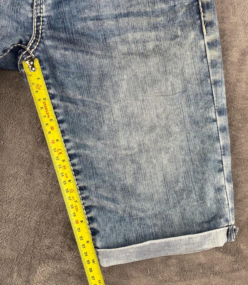 Buffalo David Bilton Women’s Distressed Denim Shorts Mid Wash 28 Jean Shorts Vintage Style | AD0057 image 10