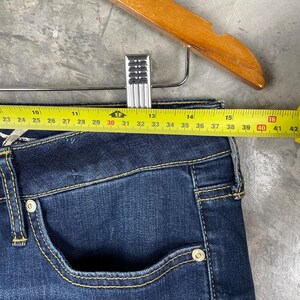 Seven 7 Damshorts med slitna jeans, mellantvättad, 29 (storlek 8), vintagestil | AD0032 bild 12