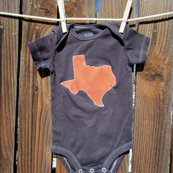 3 to 6 months - Hand Dyed Brown Onesie with Burnt Orange Texas State Applique. Perfect for baby Longhorns