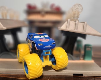 Monster Jam Disney Pixar Cars Custom Ralph Carlow