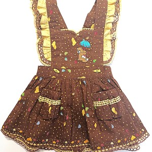 Bruin jurkje (92) は、beertje、paraplu、regen druppels voor lente、zomer、herfst と出会いました