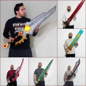 Encargo de espada de cosplay personalizada: réplica de accesorio de espuma hecha a mano