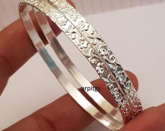 Handcrafted Sterling Silver Stackable Bangle Set: Daisy Flower Pattern Bangles (Set of 2)