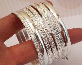 Ensemble de bracelets joncs en argent sterling faits main : fleurs et joncs lisses empilables (lot de 7)