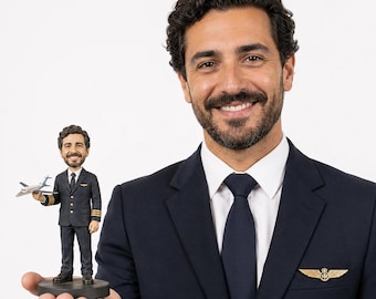 Custom Pilot Bobblehead, Personalized Aviation Figurine, Airline Crew Gift