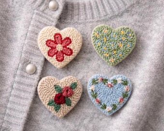 Broche de tela hecho a mano con aguja perforadora, juego de cuatro broches con corazones florales.