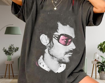 Harry Kiss Disco Inspired Tee, Big Face Vintage Graphic Shirt, Comfort Colors 1717, Retro Pop Star Aesthetic, Unisex Streetwear T-Shirt