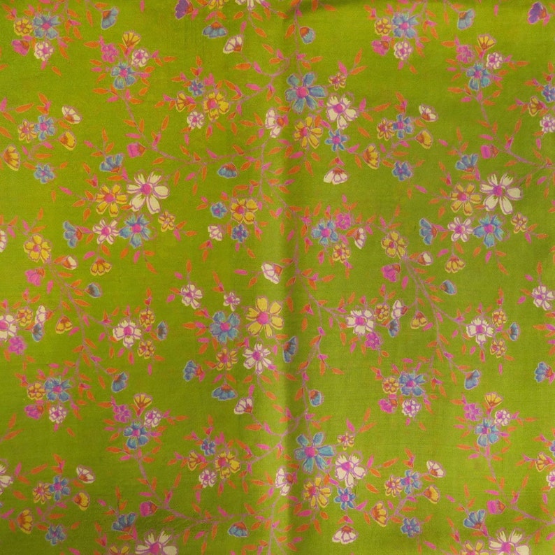 Green Fat quarters Recycled Silk Fabric Silk Squares F165
