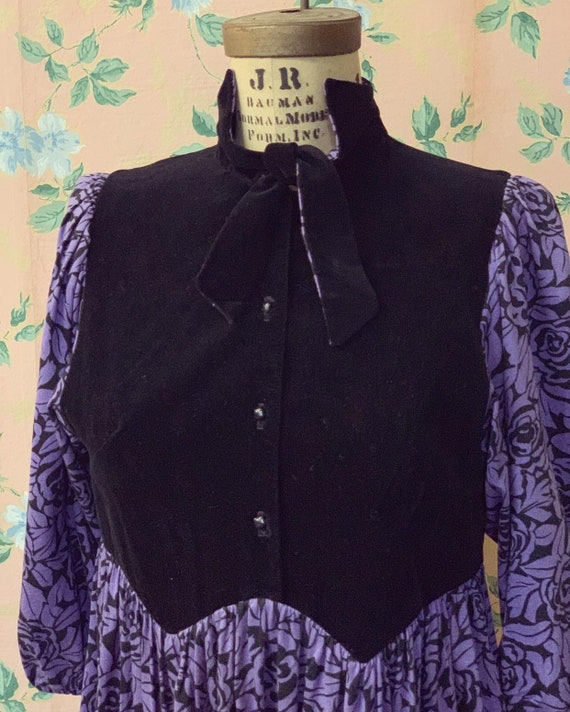 1970’s Black Velvet Purple Floral Prairie Hippie G