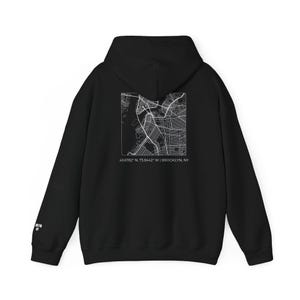 Benutzerdefinierte Stadt Koordinaten Hoodie |  NYC Brooklyn Map Sweatshirt, Urban Grid Streetwear, personalisiertes Standort-Längengrad-Breite-Geschenk