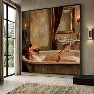 Puede incluir: Una pintura al óleo enmarcada que muestra a una persona pelirroja relajándose en una bañera llena de espuma. La persona sostiene una copa de vino, derramando vino tinto por su pierna. El baño cuenta con un lavabo, un espejo y luz de velas.