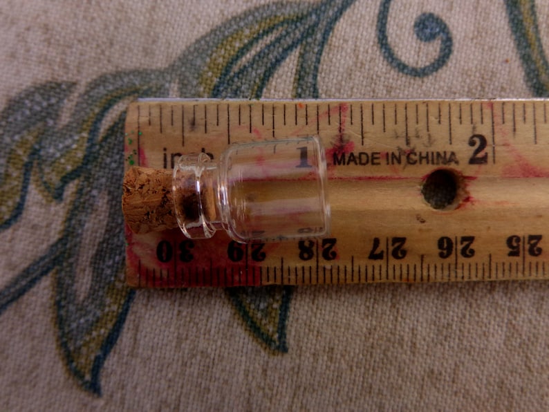 Fairy Garden Mixed Media Jewelry Making Charm. 5 Tiny Potion Bottles Vials Glass Corked Fairy Bottle Spell Bottle
