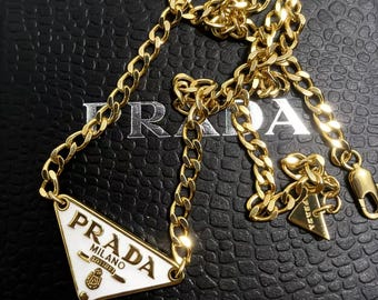 Prada-hangerketting (goud + zwart) vakantiecadeaus