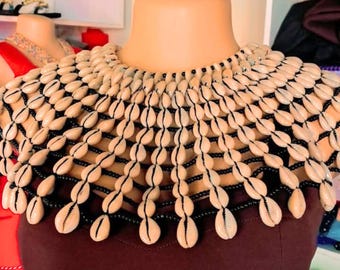 Collar de conchas de cauri masái, collar tribal africano llamativo, joyería hecha a mano