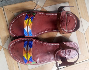 Sandalias de cuero con cuentas Maasai para mujer – Sandalias de gladiador estilo boho africano para verano