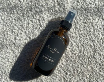 ムーンブリュー マジックスリープミスト：安眠のための心を落ち着かせるエッセンシャルオイルスプレー