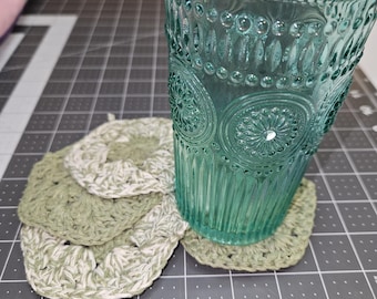 Juego de 4 posavasos de ganchillo (verde/blanco)