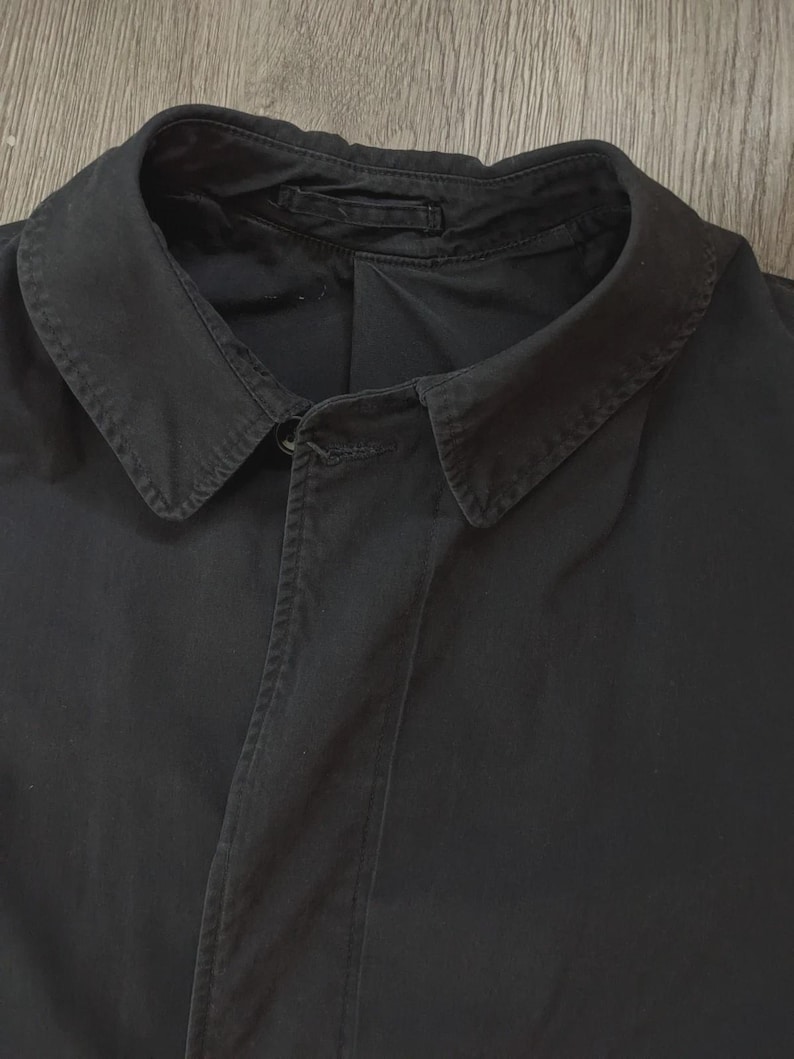 Vintage 1986 US Military Black Raincoat Trench Coat Men's Large 42-44R Minimalist Gorpcore Techwear Overcoat | Dark Academia Detective Coat image 3