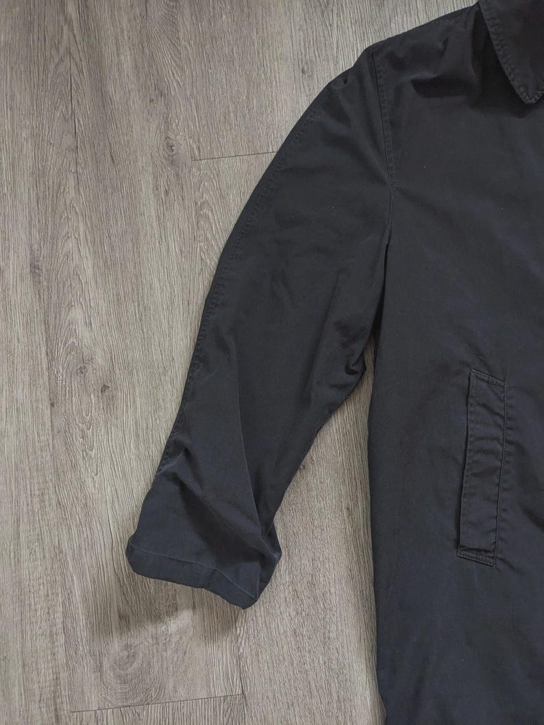 Vintage 1986 US Military Black Raincoat Trench Coat Men's Large 42-44R Minimalist Gorpcore Techwear Overcoat | Dark Academia Detective Coat image 4