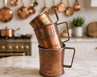 Antique Copper Grain Measuring Cups Set of 3 Vintage Brass Handle Graduated Measures Rustic Farmhouse Kitchen Decor Primitive Nesting Mugs