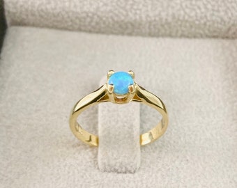 14kt Solitaire opal ring . Classic engagement ring. Gold ring. opal gold ring .anniversary gift. wheat ring, braided ring. opal jewelry.