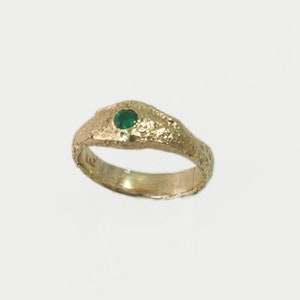 Emerald ring. 14k gold emerald ring. emerald jewelry .Victorian ring. anniversary gift ideas. gold ring.  green stone ring. antique ring.