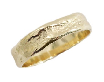 Men gold ring. 14k matte gold Hand Molded wedding band. Natural design wedding ring. Unisex wedding band. Yellow gold ring .mens band