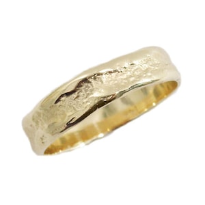Men gold ring. 14k matte gold Hand Molded wedding band. Natural design wedding ring. Unisex wedding band. Yellow gold ring .mens band