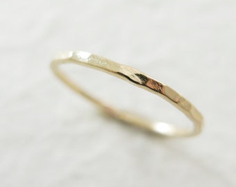 14k solid gold band. thin 1.3 mm wedding band. dainty wedding band, wedding ring, men wedding band. women gold band, hammered wedding band