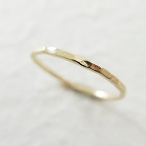 14k solid gold band. thin 1.3 mm wedding band. dainty wedding band, wedding ring, men wedding band. women gold band, hammered wedding band