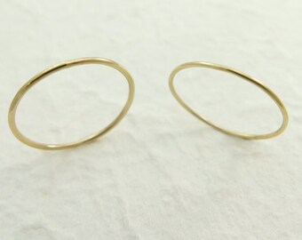 Superdunne gouden 14k ring. Ronde minimale gouden ring. stapelen van 14k-band. dunne gouden band. gouden trouwring. vrouwen trouwring. bruiloft