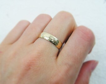 Mens wedding ring. Hammered wedding ring. women band. Hammered matte wedding ring. Domed wedding ring. 14k yellow gold 5mm wedding ring