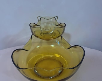 ヴィンテージ風アンバーガラス製チップ＆ディップボウル（金属製ハンガー付き）｜ミッドセンチュリーモダンスタイル