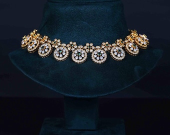 Collana stile Bottu con diamanti americani, incastonata in argento sterling 925.