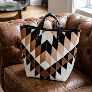 Patchwork Kohud Tygväska Äkta Läder Handväska Geometrisk Hår På Hud Västerländsk Boho Axelväska Kohud Läderväska Tricolor