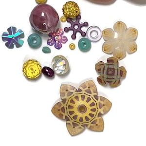 Artful Shrink Plastic Jewelry Classes, Kits and Tools by ArtMaker58 / The  Beading Gem