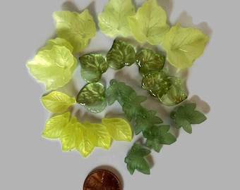 Green lucite   leaf charm mix
