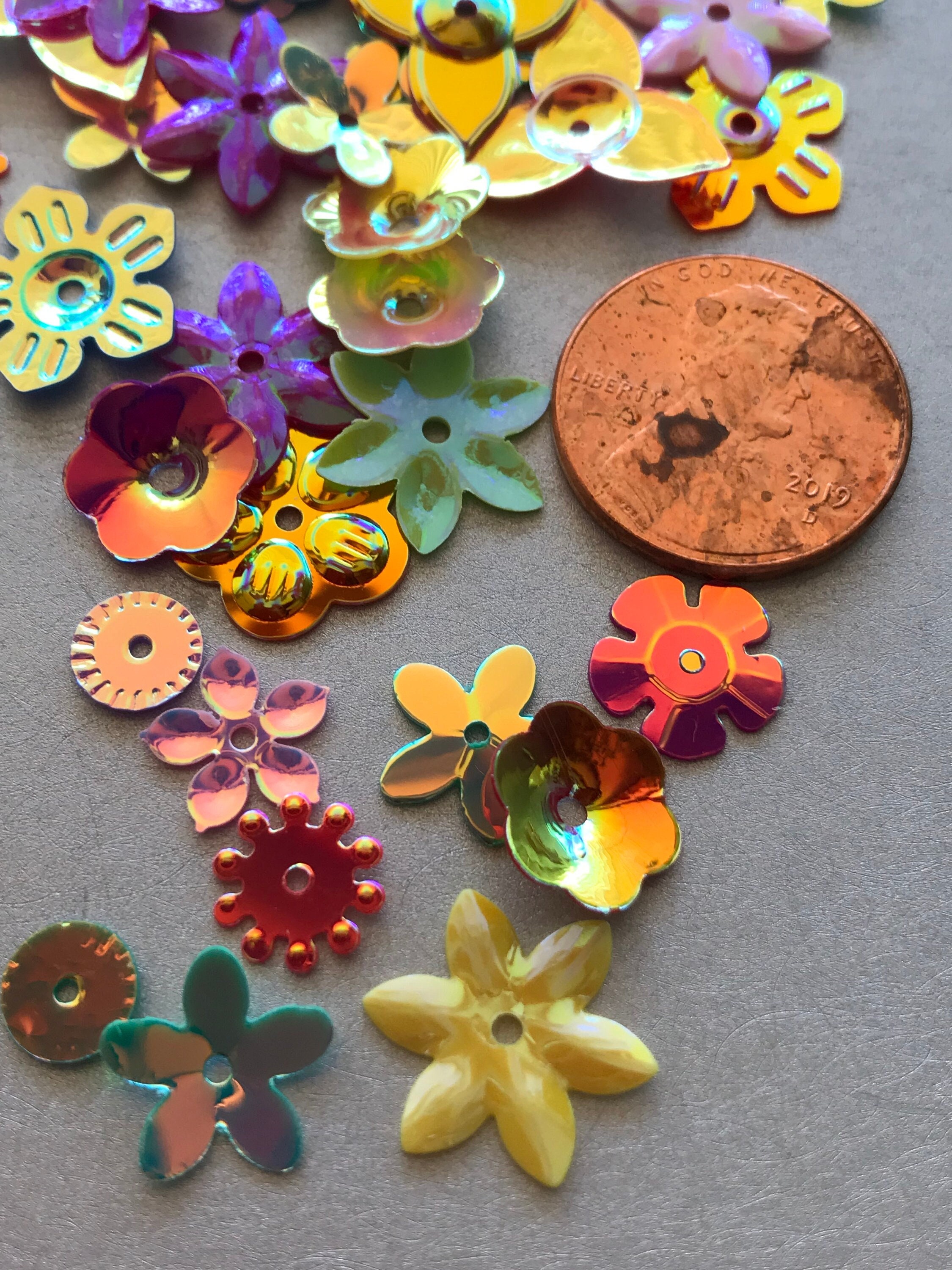 10 Transparent Flower Buttons 13mm / Many Colors / Plastic 