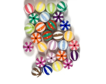 28; stripped bubble gum beads in random color pairs