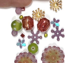 Artful Shrink Plastic Jewelry Classes, Kits and Tools by ArtMaker58 / The  Beading Gem
