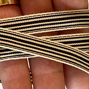 1 yard , black and ivory   ribbon grosgrain