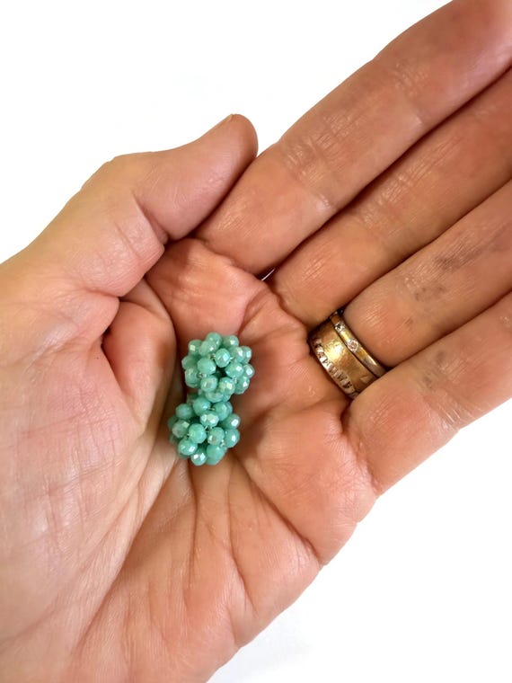 klower beads 2 - Aqua Woven Cluster Beads. (AB Finish) 12 Mm benefits