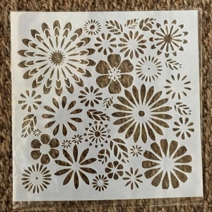 19-00025 Retro Flower Stencil - iStencils