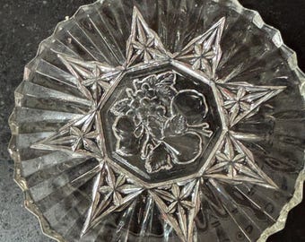 Vintage Pressed Glass Star Fruit Glass Dish