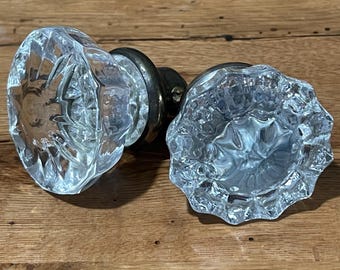 Pomos de puerta de estilo vintage, de cristal transparente o cristal, disponibles en dos estilos.